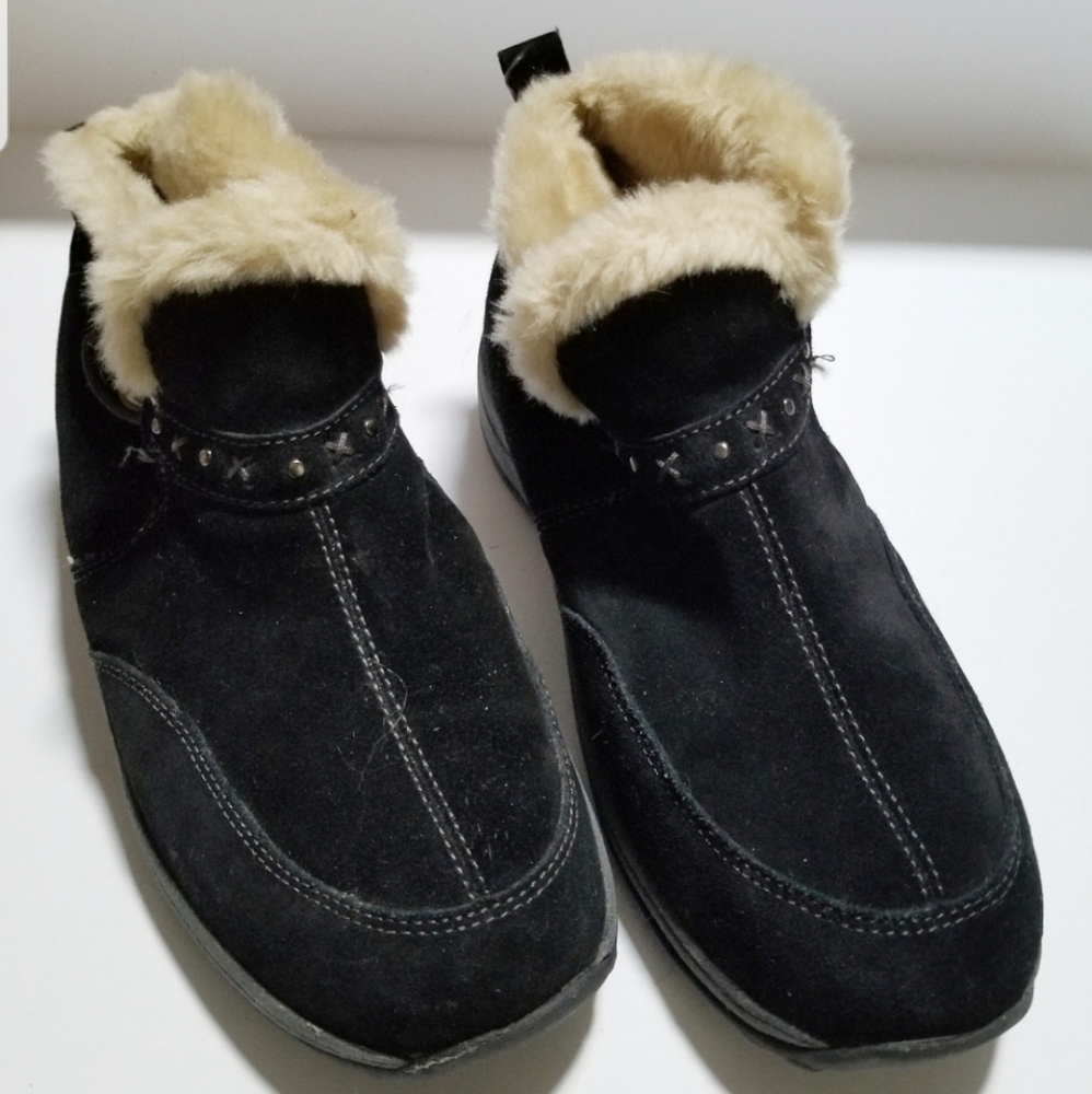 - Esserra Black Leather Faus Fur Ankle Boots